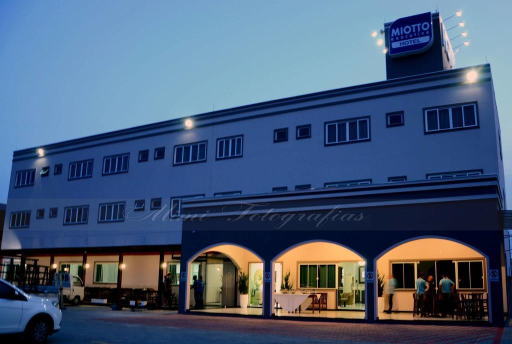 נבגאנטס Miotto Executive Hotel מראה חיצוני תמונה